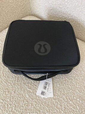 New with Tag Lululemon New Crew Lunch Box Black